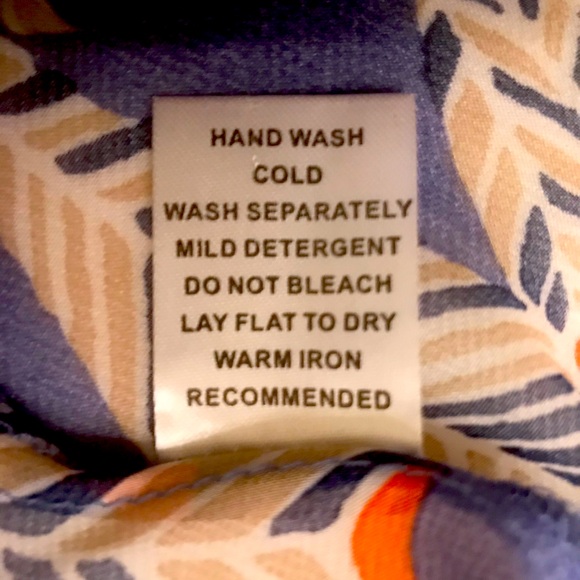 Jade Ruffle Neck Feather print Blouse - Picture 7 of 7